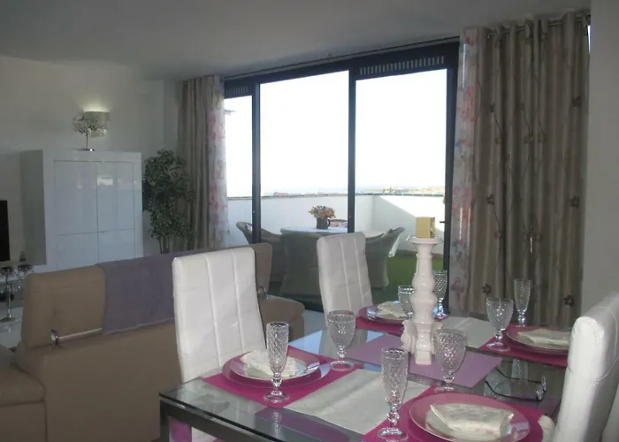 Linda Mar Апартаменты