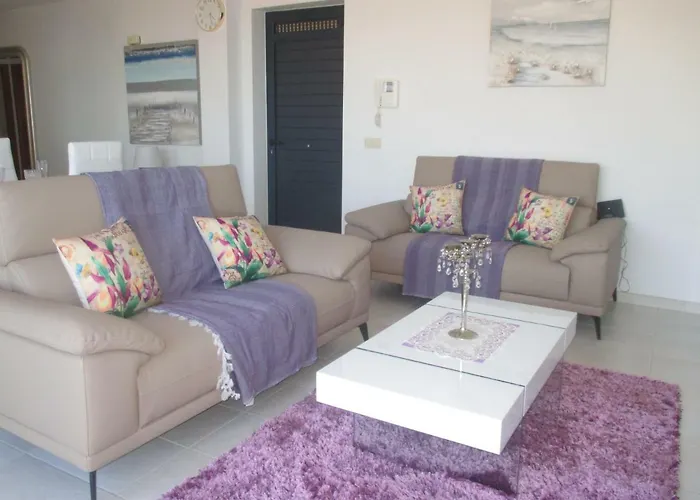 Linda Mar Апартаменты