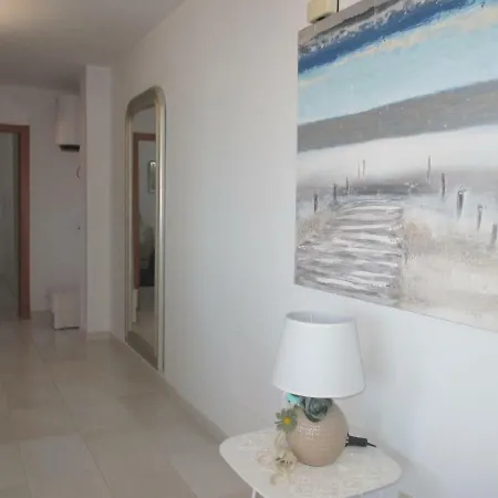 Linda Mar * קוסטה קלמה